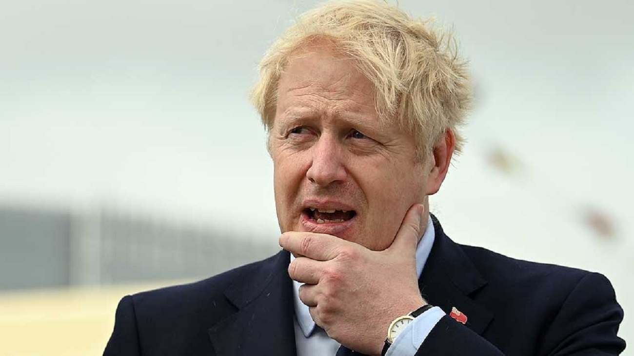 Reino Unido: Internaron por precaución al primer ministro británico, Boris Johnson